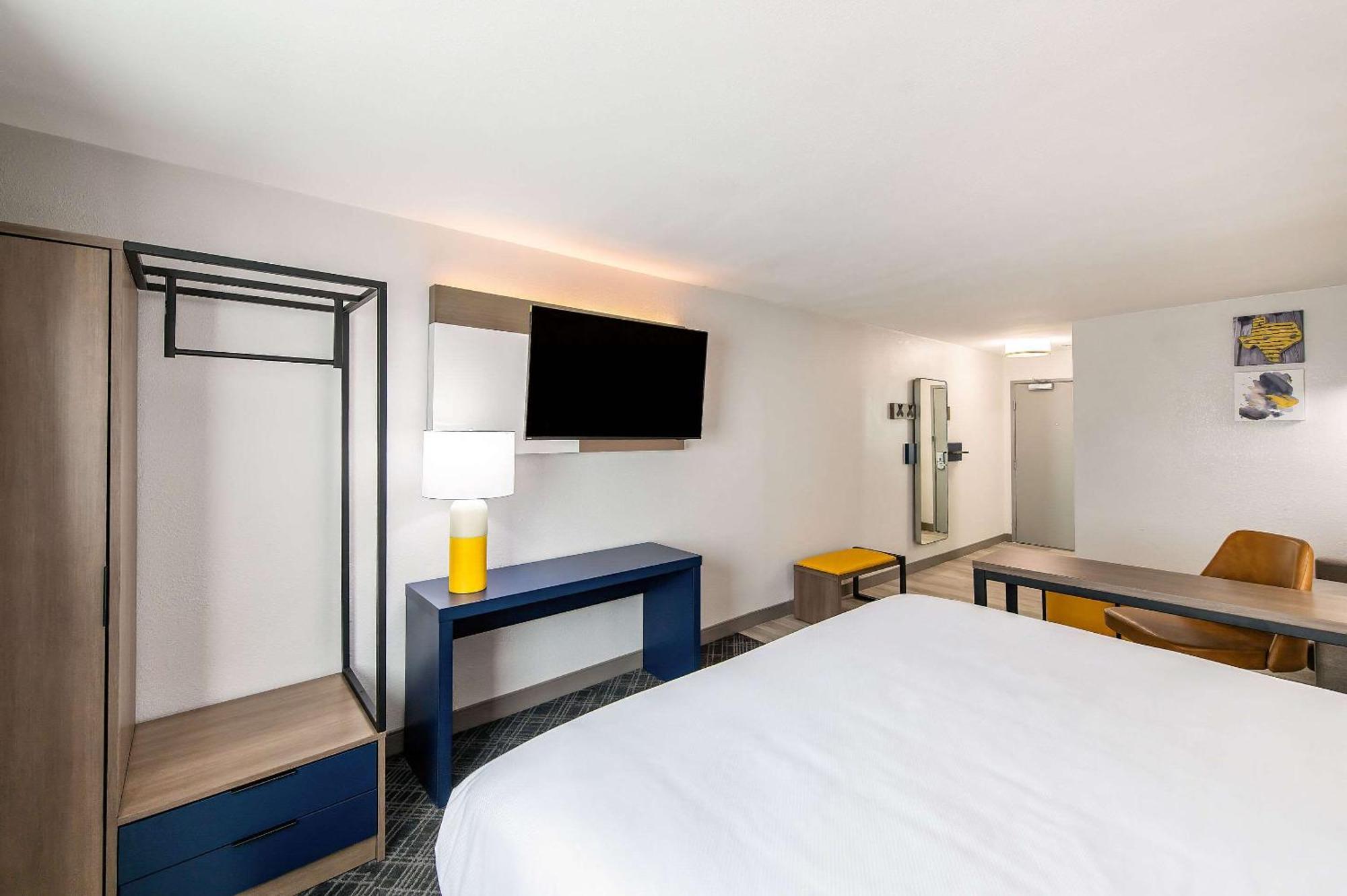 Comfort Suites Longview North Bagian luar foto